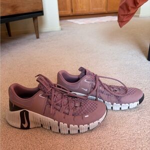 Nike Mauve Athletic Sneakers